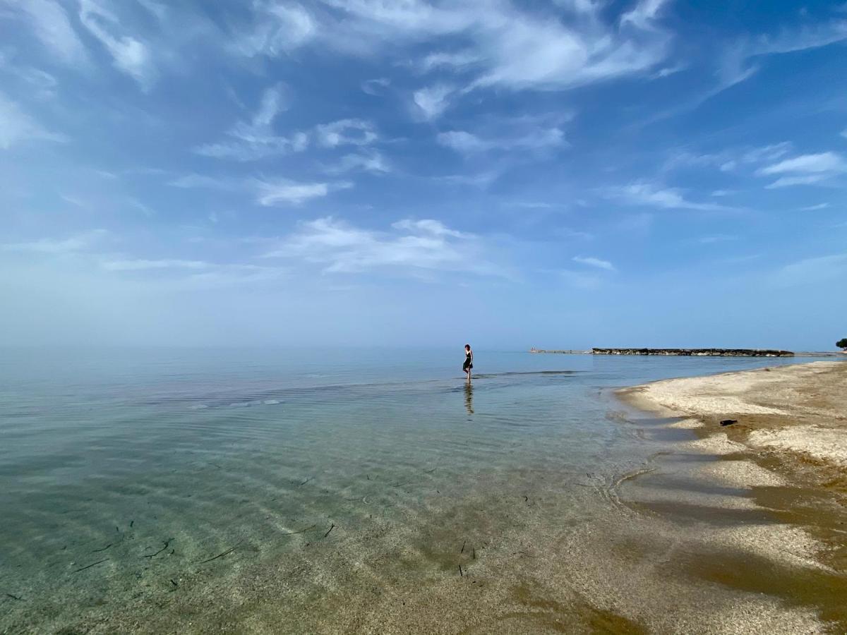 Mikes On The Beach Hersonissos  Bagian luar foto