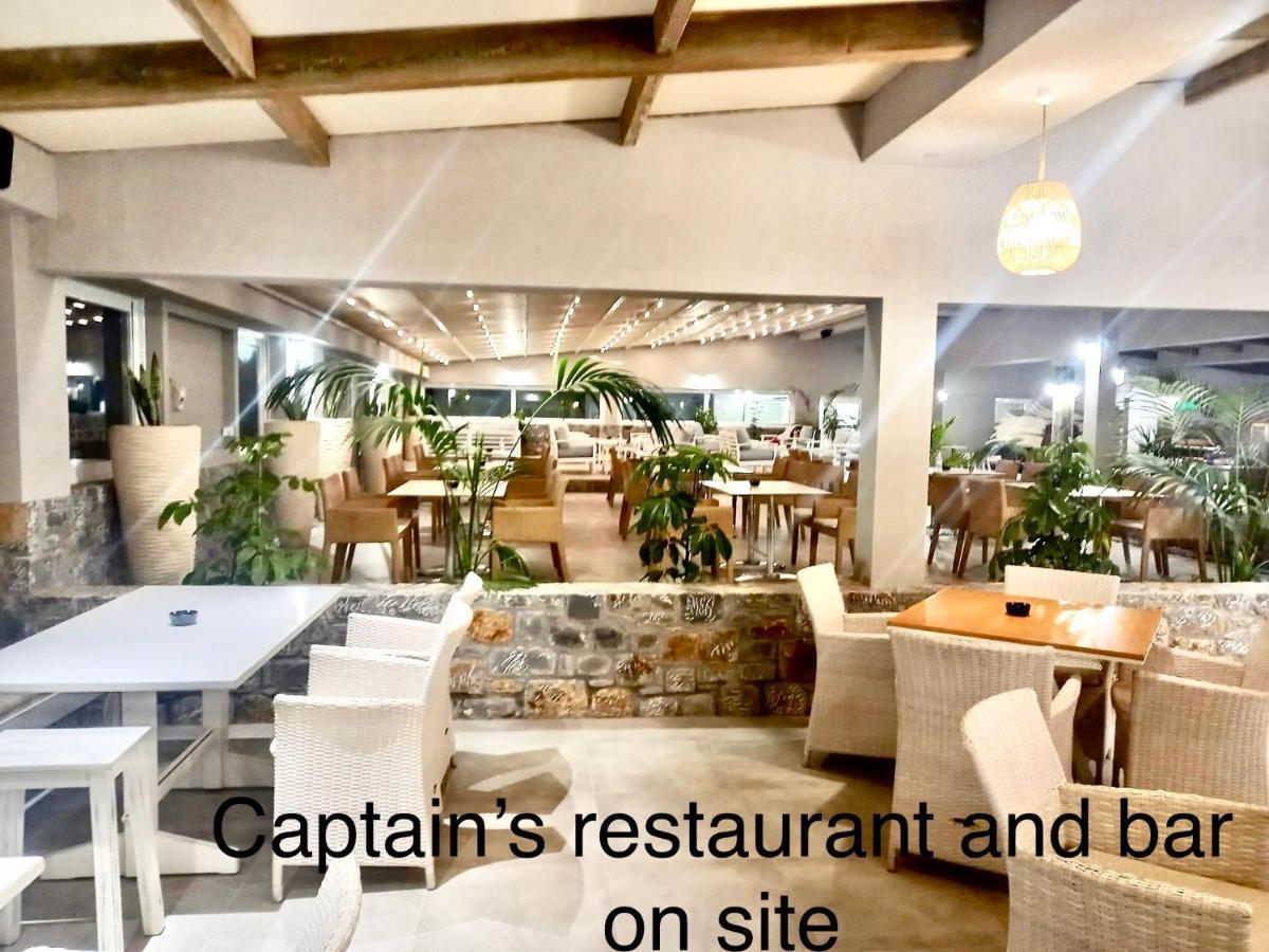 Mikes On The Beach Hersonissos  Bagian luar foto